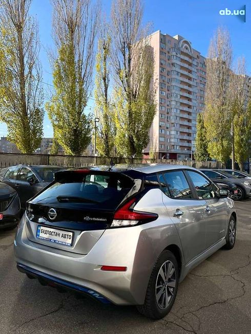 Nissan Leaf 2019 - фото 7