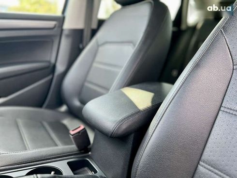 Volkswagen Passat 2018 - фото 27