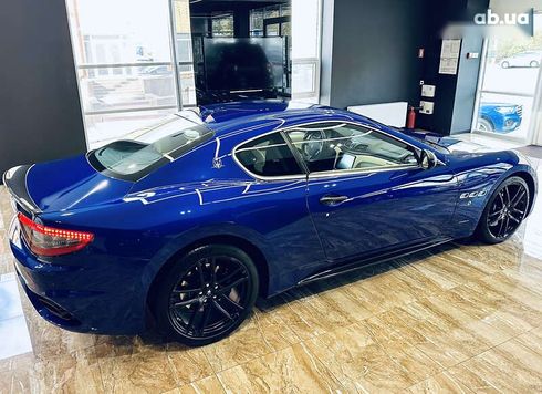 Maserati GranTurismo 2017 - фото 10