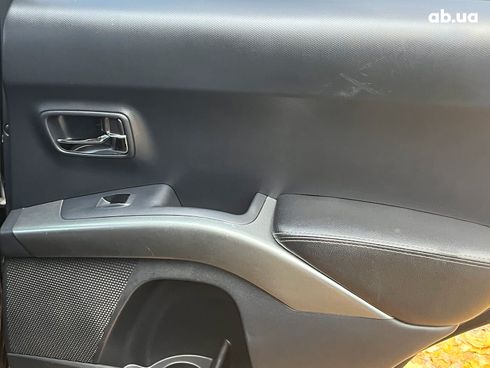 Mitsubishi Outlander XL 2008 черный - фото 24