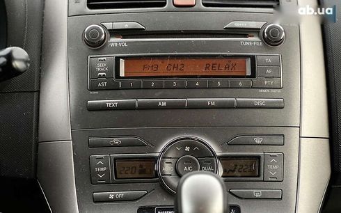 Toyota Auris 2007 - фото 12