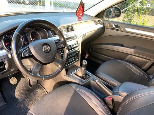 Skoda Superb 2013 коричневый - фото 30