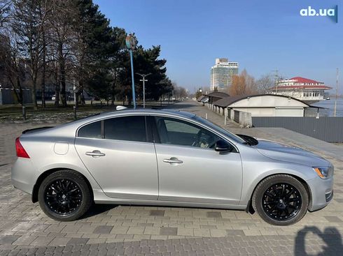 Volvo S60 2015 - фото 5