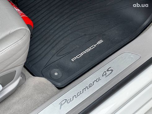 Porsche Panamera 2010 белый - фото 25