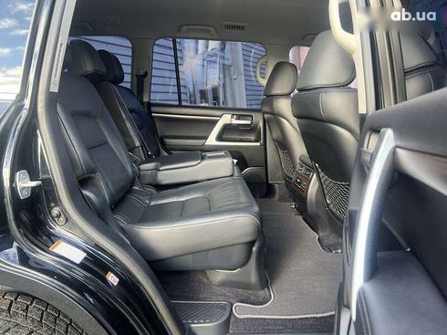 Toyota Land Cruiser 2016 - фото 27