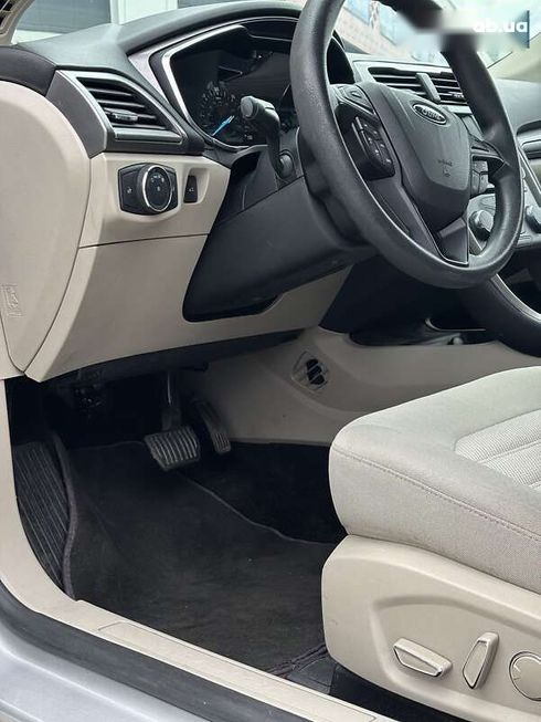 Ford Fusion 2017 - фото 25