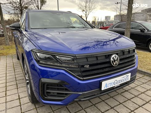 Volkswagen Touareg R 2022 - фото 6