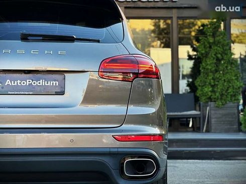 Porsche Cayenne 2016 - фото 14