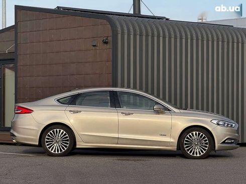 Ford Fusion 2016 - фото 9