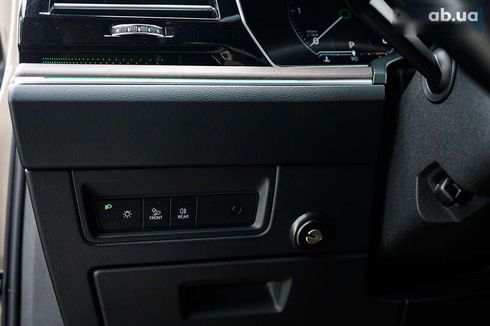 Volkswagen Touareg 2019 - фото 14