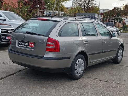 Skoda octavia a5 2008 бежевый - фото 7