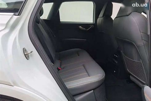 Audi Q4 e-tron 2023 - фото 10
