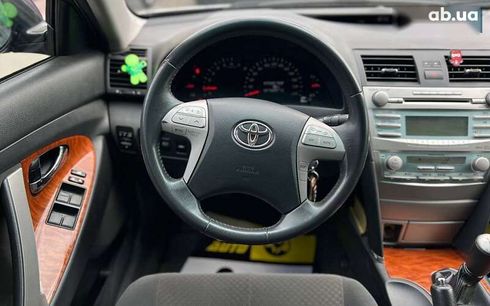 Toyota Camry 2008 - фото 13