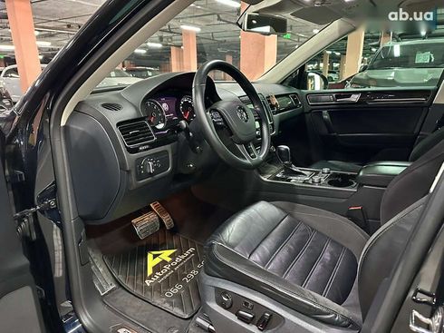 Volkswagen Touareg 2015 - фото 28