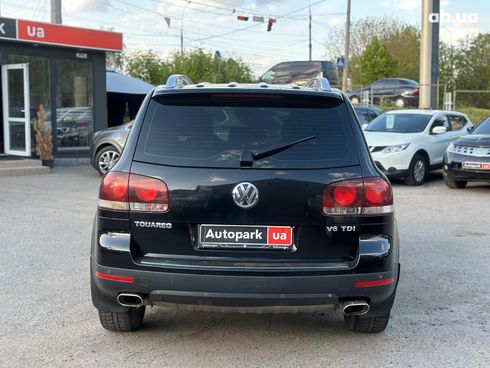 Volkswagen Touareg 2008 черный - фото 6
