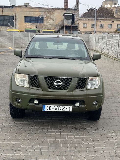 Nissan Navara 2007 зеленый - фото 12