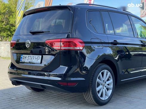 Volkswagen Touran 2020 - фото 17