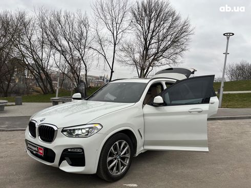 BMW X3 2018 белый - фото 28