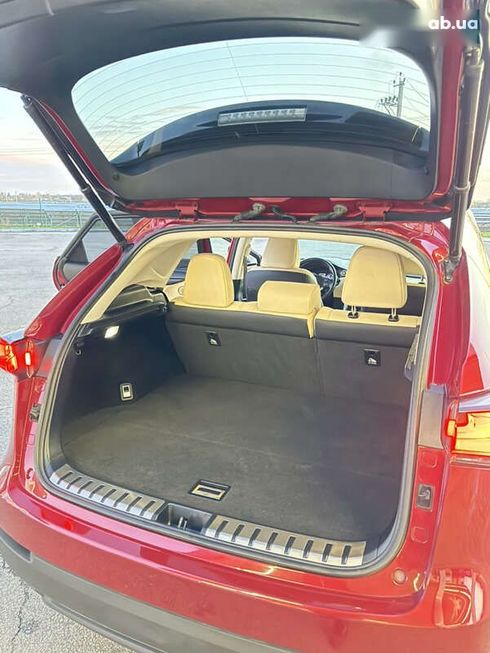 Lexus NX 2018 - фото 13