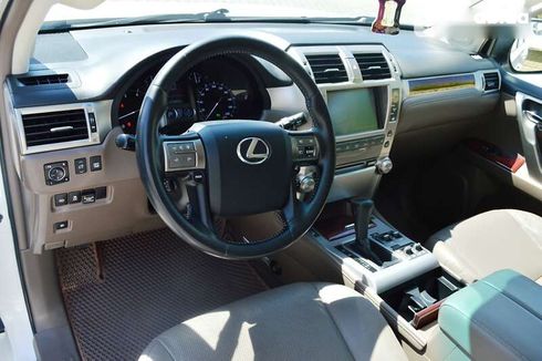 Lexus GX 2012 - фото 27