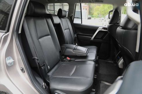 Toyota Land Cruiser Prado 2021 - фото 7