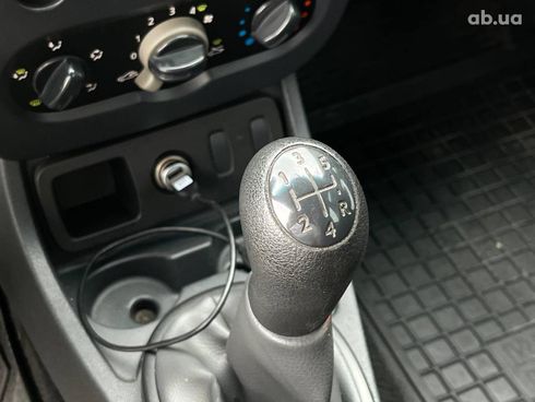 Renault Duster 2010 белый - фото 35