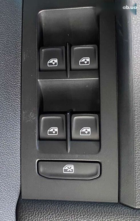 Skoda Octavia 2018 - фото 17