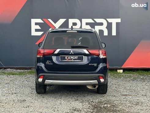 Mitsubishi Outlander 2016 - фото 4