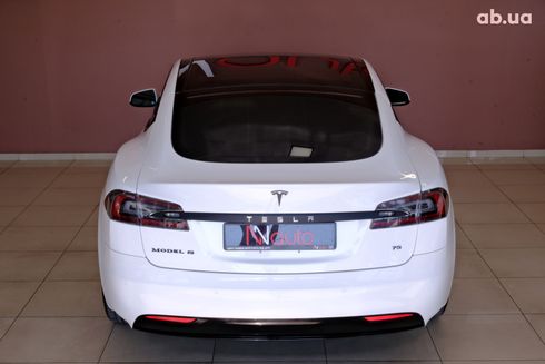 Tesla Model S 2016 белый - фото 6
