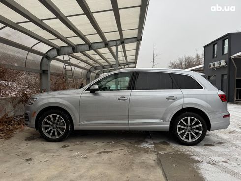 Audi Q7 2018 серый - фото 8