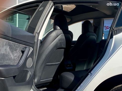 Tesla Model 3 2023 - фото 16