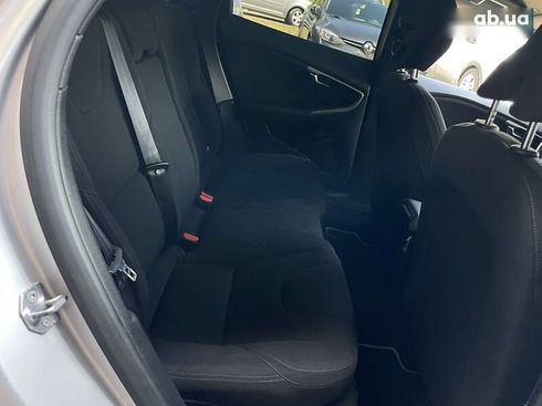 Volvo V40 2014 - фото 30