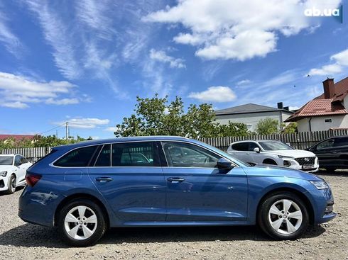 Skoda Octavia 2021 - фото 9