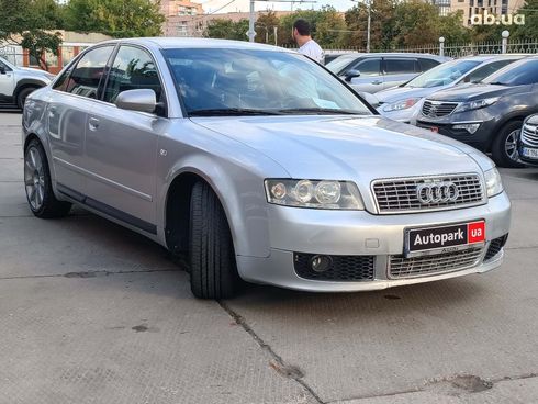Audi A4 2002 серый - фото 8
