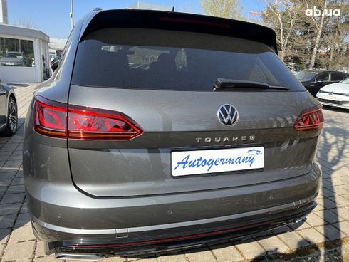 Volkswagen Touareg 2022 - фото 34