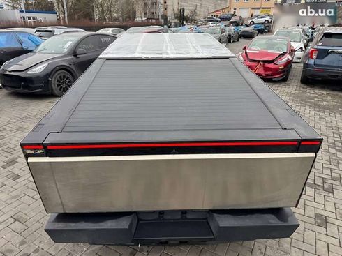Tesla Cybertruck 2024 - фото 10