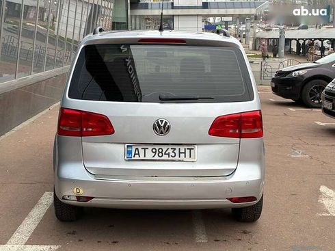 Volkswagen Touran 2015 - фото 6