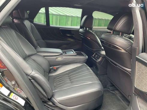 Lexus LS 2018 - фото 25