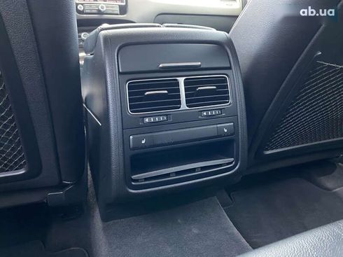 Volkswagen Touareg 2018 - фото 26