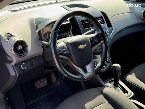 Chevrolet Aveo 2012 черный - фото 16