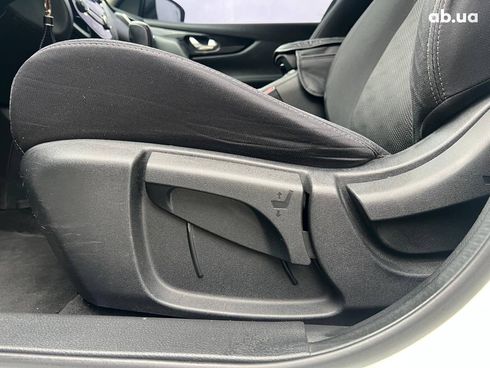 Nissan Qashqai 2017 белый - фото 20