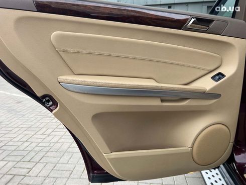 Mercedes-Benz GL-Класс 2010 красный - фото 21