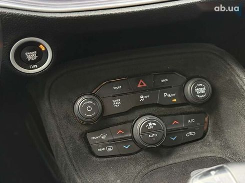Dodge Challenger 2017 - фото 23