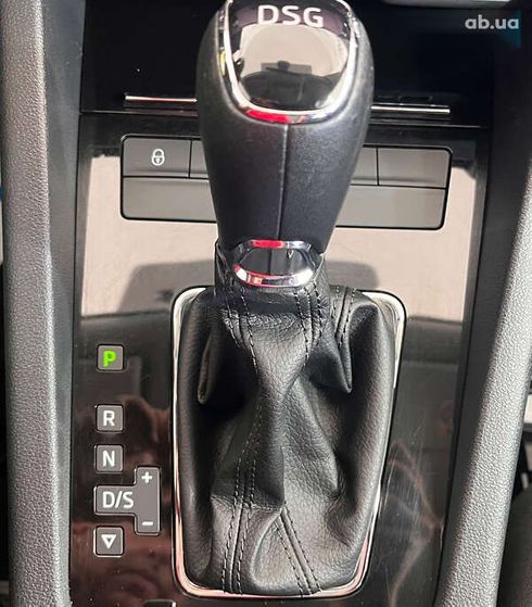 Skoda Octavia 2018 - фото 17