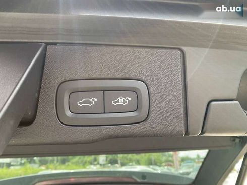 Volvo XC60 2019 - фото 26