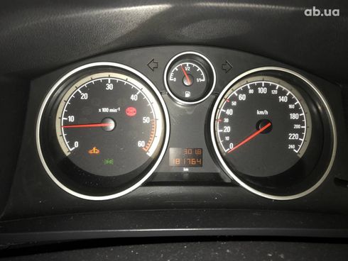 Opel Zafira 2010 серый - фото 19