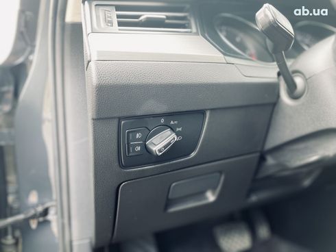 Volkswagen Passat 2018 серый - фото 17