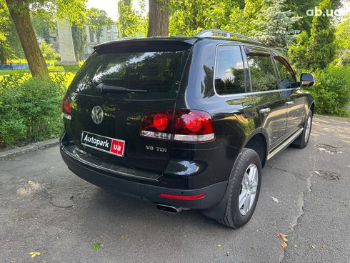 Volkswagen Touareg 2008 черный - фото 6