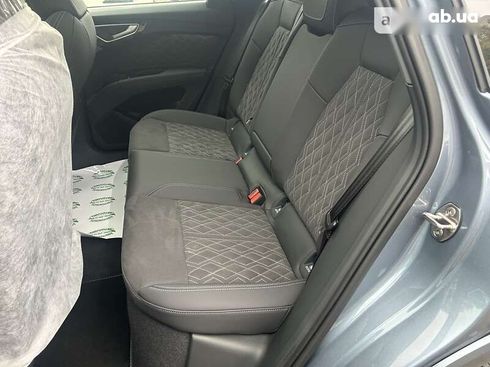 Audi Q4 e-tron 2023 - фото 10