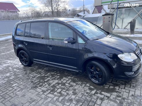 Volkswagen Touran 2007 черный - фото 12